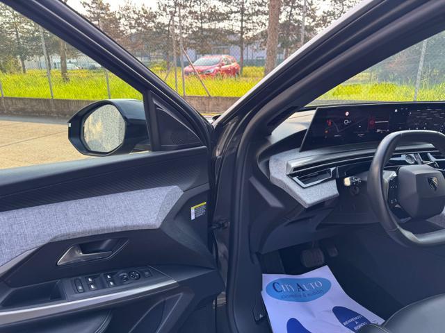 PEUGEOT 3008 Hybrid 136CV e-DCS6 Allure NAVI+RETR.