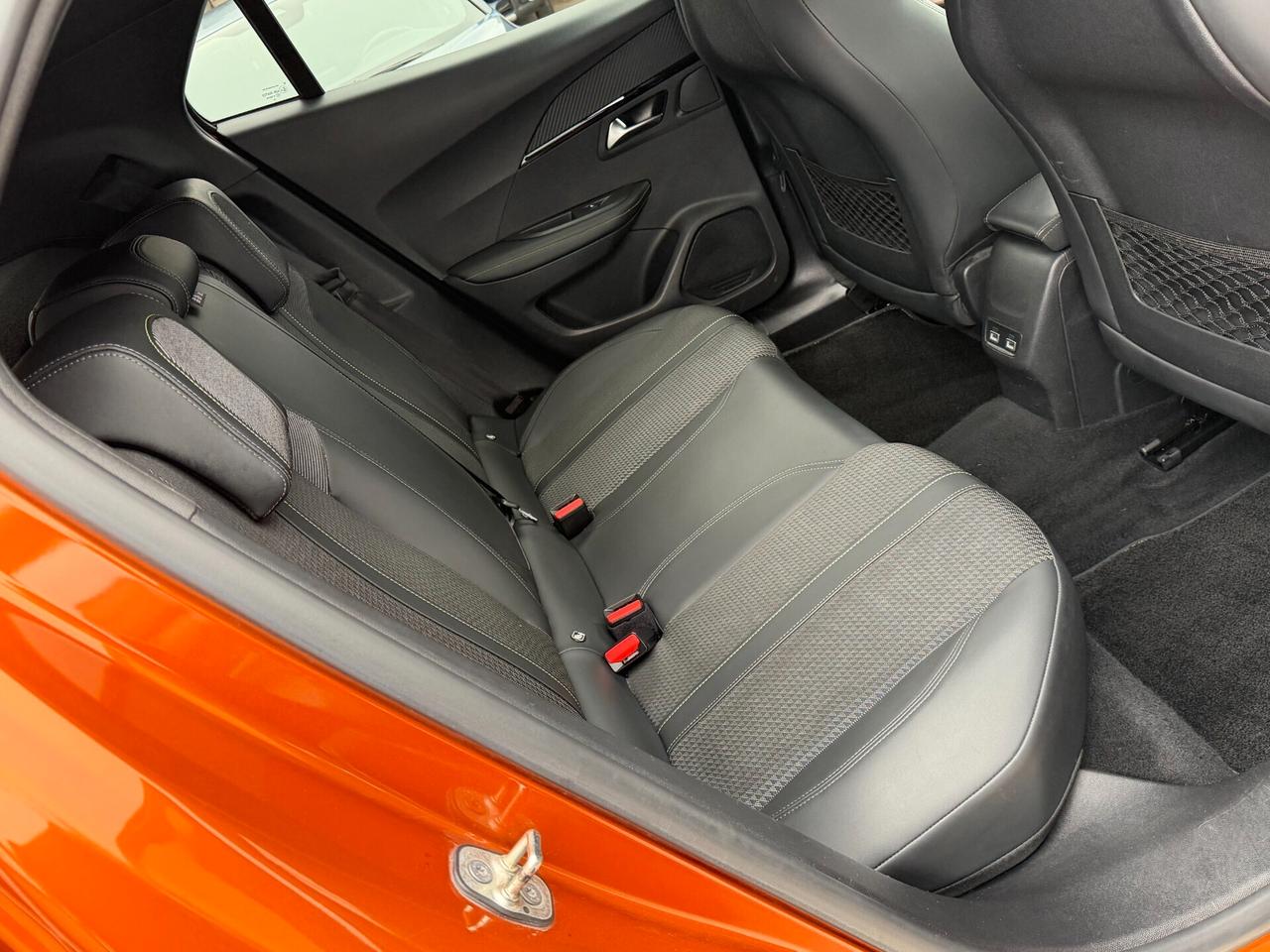 Peugeot 2008 1.5 BLUEHDI 110 cv. GT