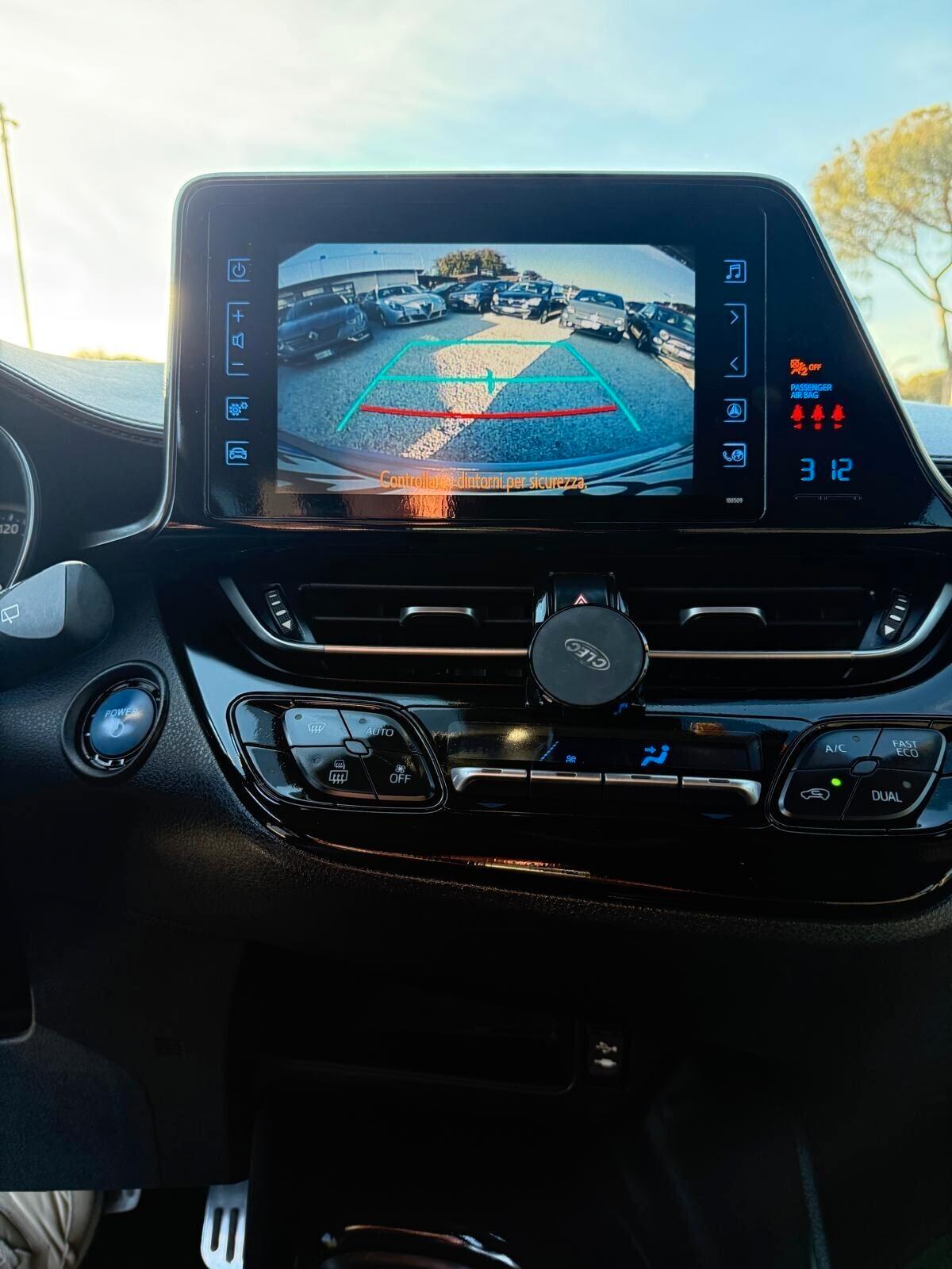 Toyota C-HR 1.8 Hybrid E-CVT Business