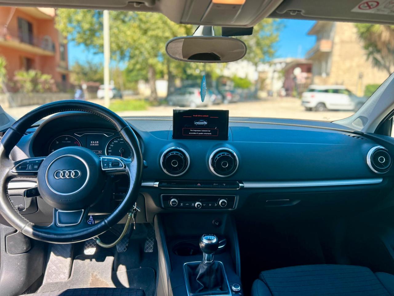Audi A3 sedan SPB 1.6 TDI clean diesel Ambition