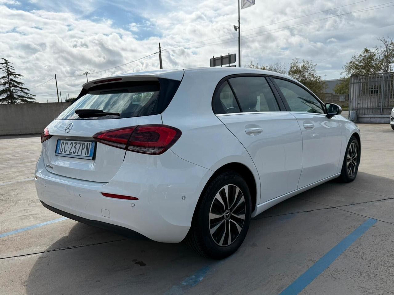 MERCEDES CLASSE A 180 D AUTOMATIC BUSINESS EXTRA