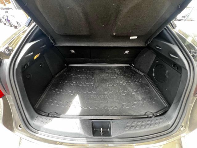 TOYOTA C-HR 2.0 Hybrid E-CVT Lounge
