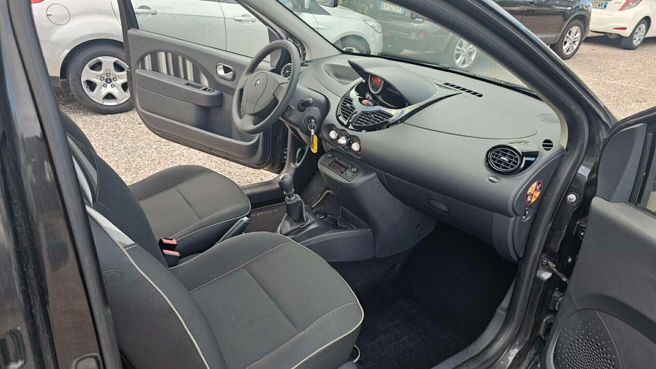 Renault Twingo 1.2 16V Night&Day Neopatentato