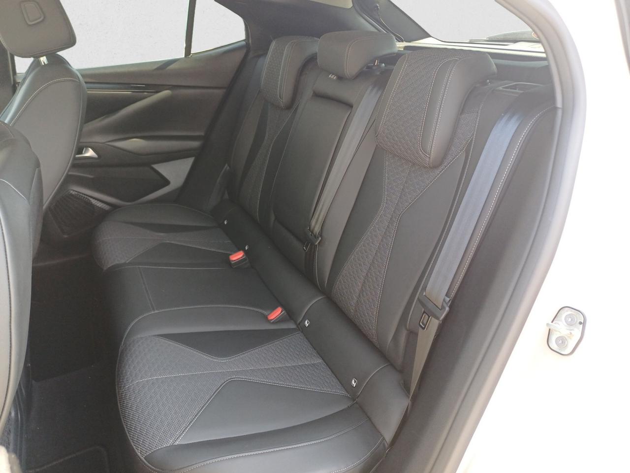 DS DS 4 2ª serie - DS 4 BlueHDi 130 aut. Business