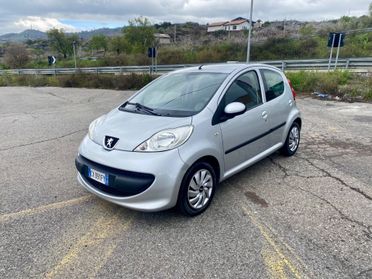 Peugeot 107 1.0 68CV 5p. Benzina