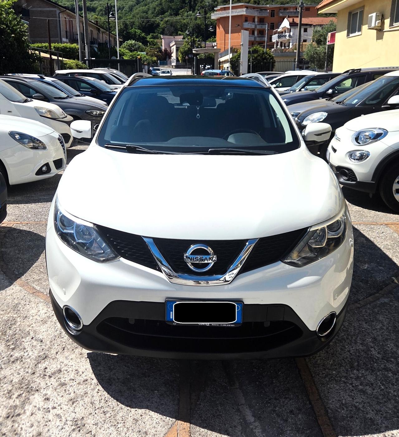Nissan Qashqai 1.6 dCi AUTOM. NAVI CERCHI 18 FULL