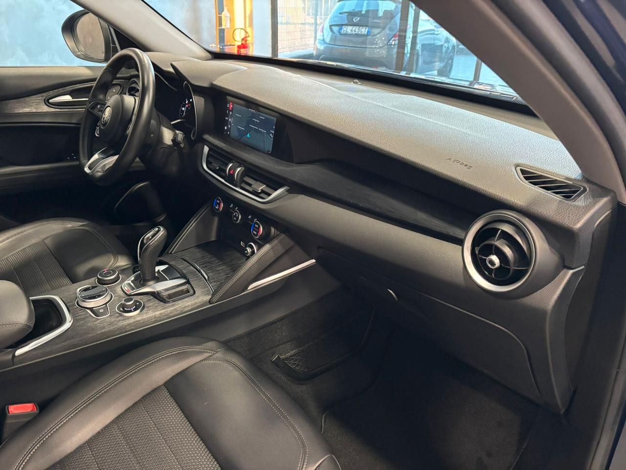 Alfa Romeo Stelvio 2.2 Turbodiesel 190 CV AT8 RWD Executive