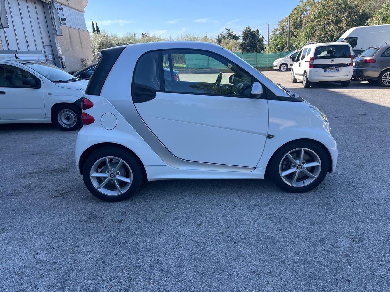 Smart ForTwo 1000 52 kW 2013