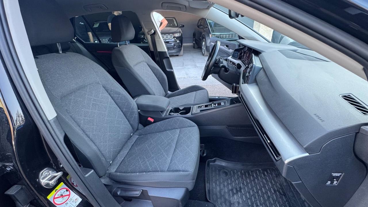 Volkswagen Golf 2.0 TDI 115 CV SCR Life neopatentati
