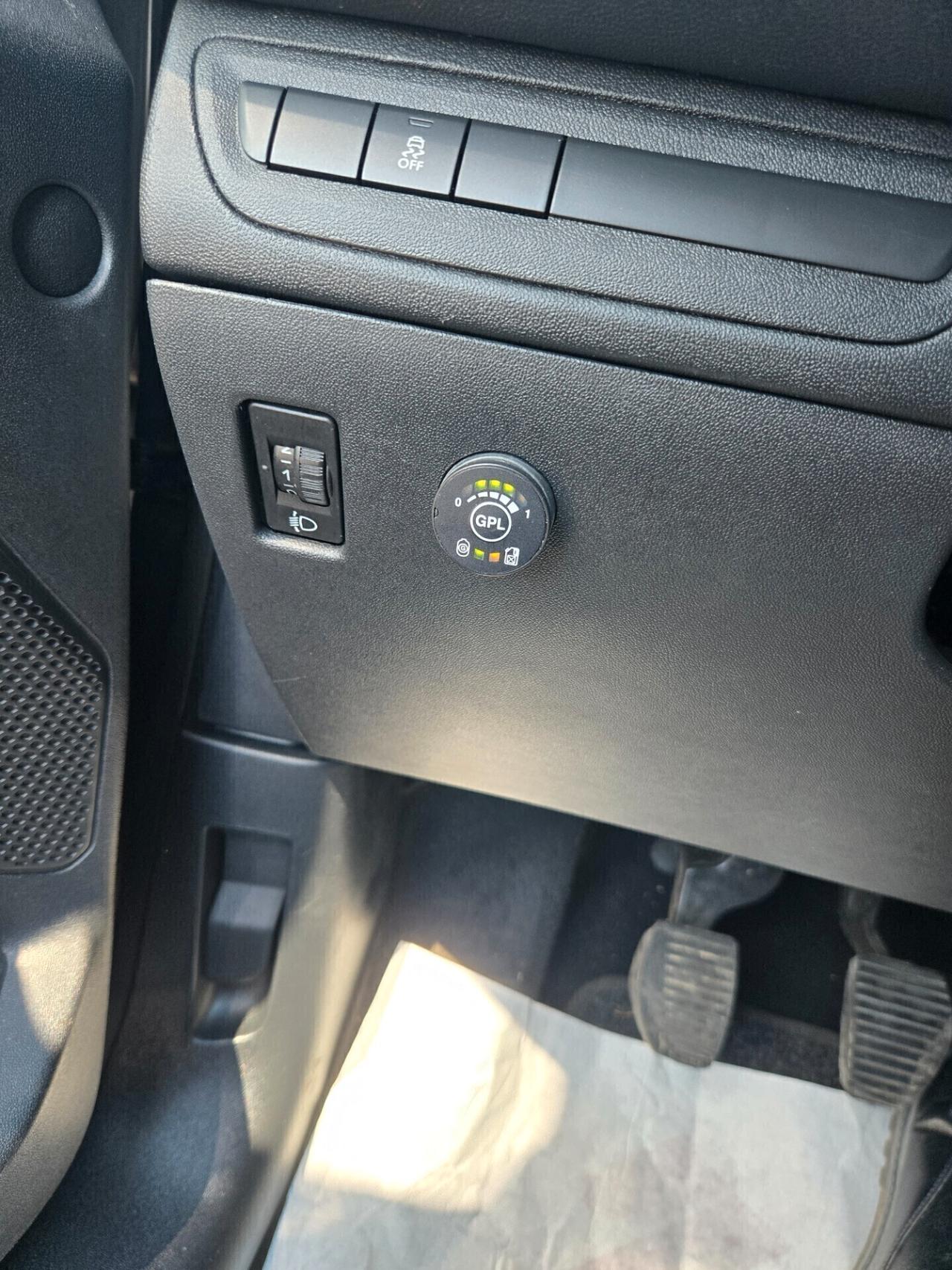 Peugeot 208 1.4 VTi 95 CV 5p. GPL Allure