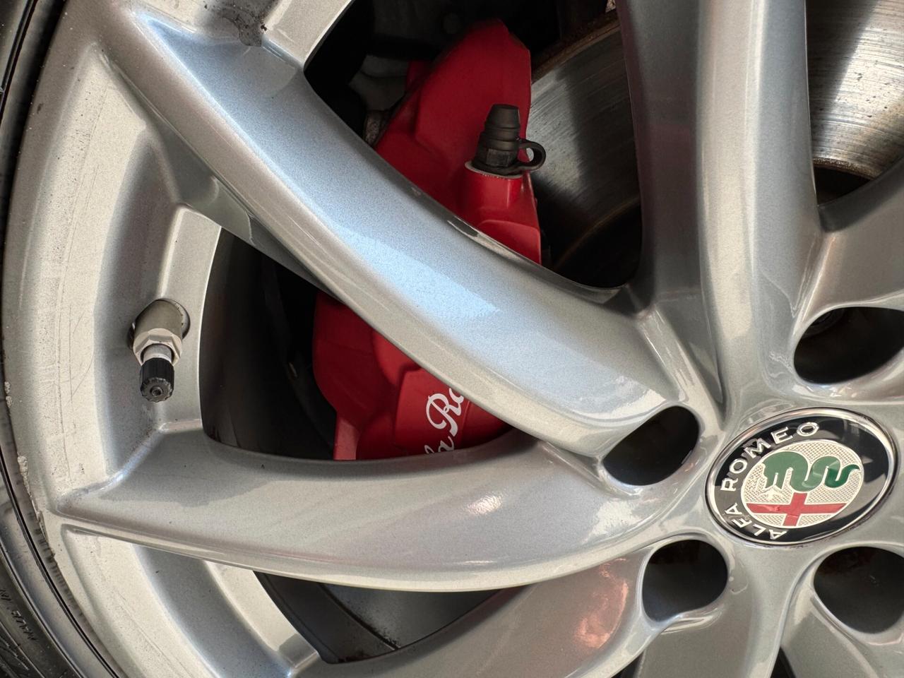 Alfa Romeo Giulia 2.2 Turbodiesel 160 CV AT8 Rosso Edizione