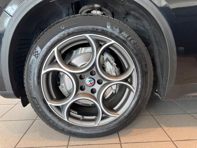 Alfa Romeo Stelvio 2.2 Turbodiesel 210 CV AT8 Q4 Super