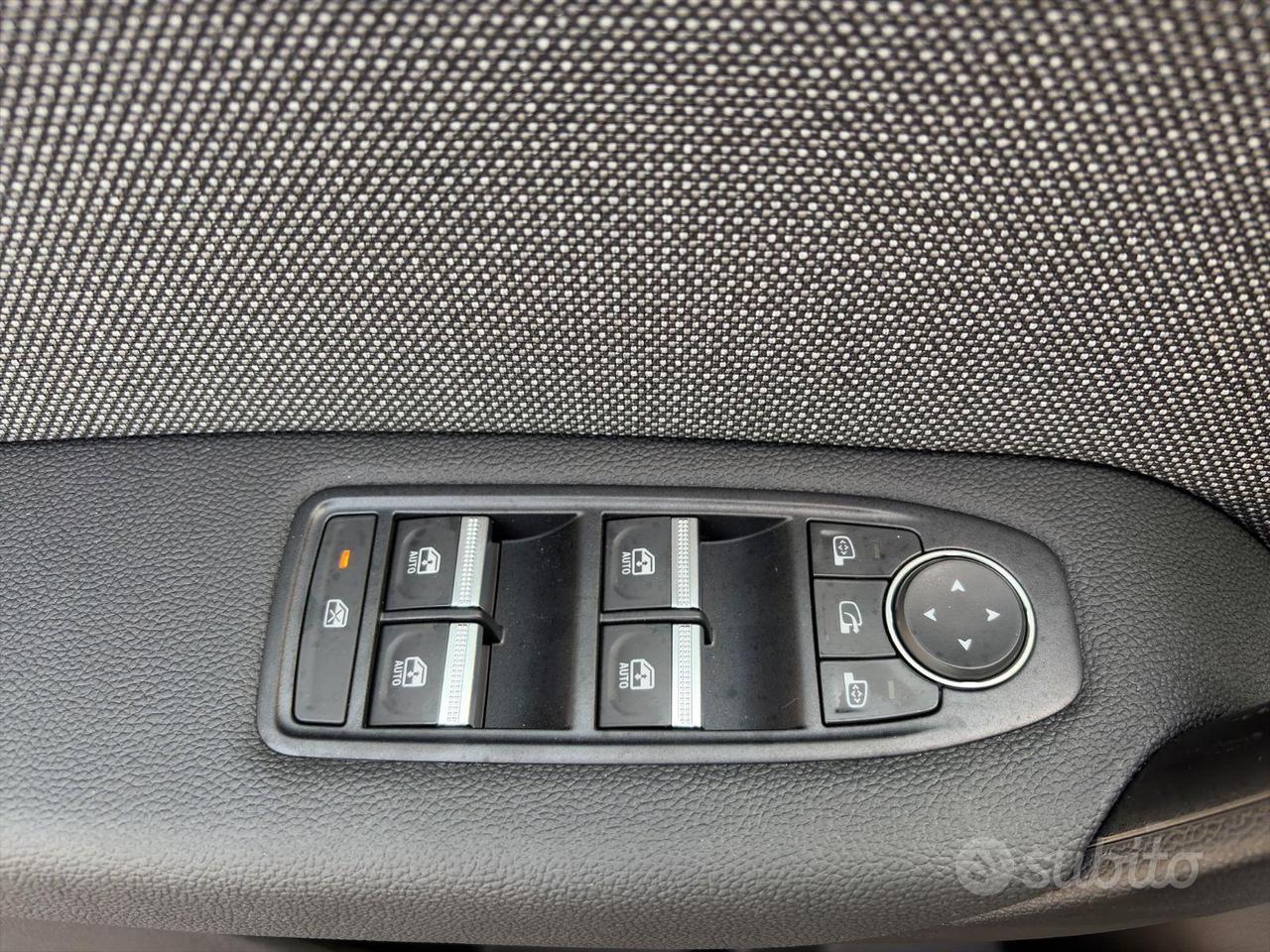 Renault Captur 1.2 TCe 115CV MY26 TECHNO TUA DA €240