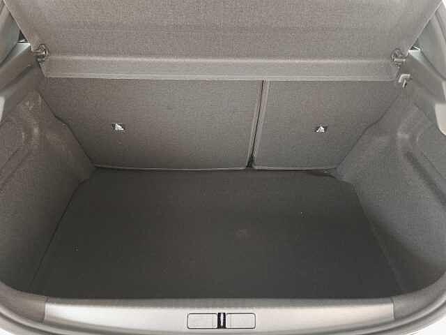 Peugeot 208 Hybrid 100 e-DCS6 Style