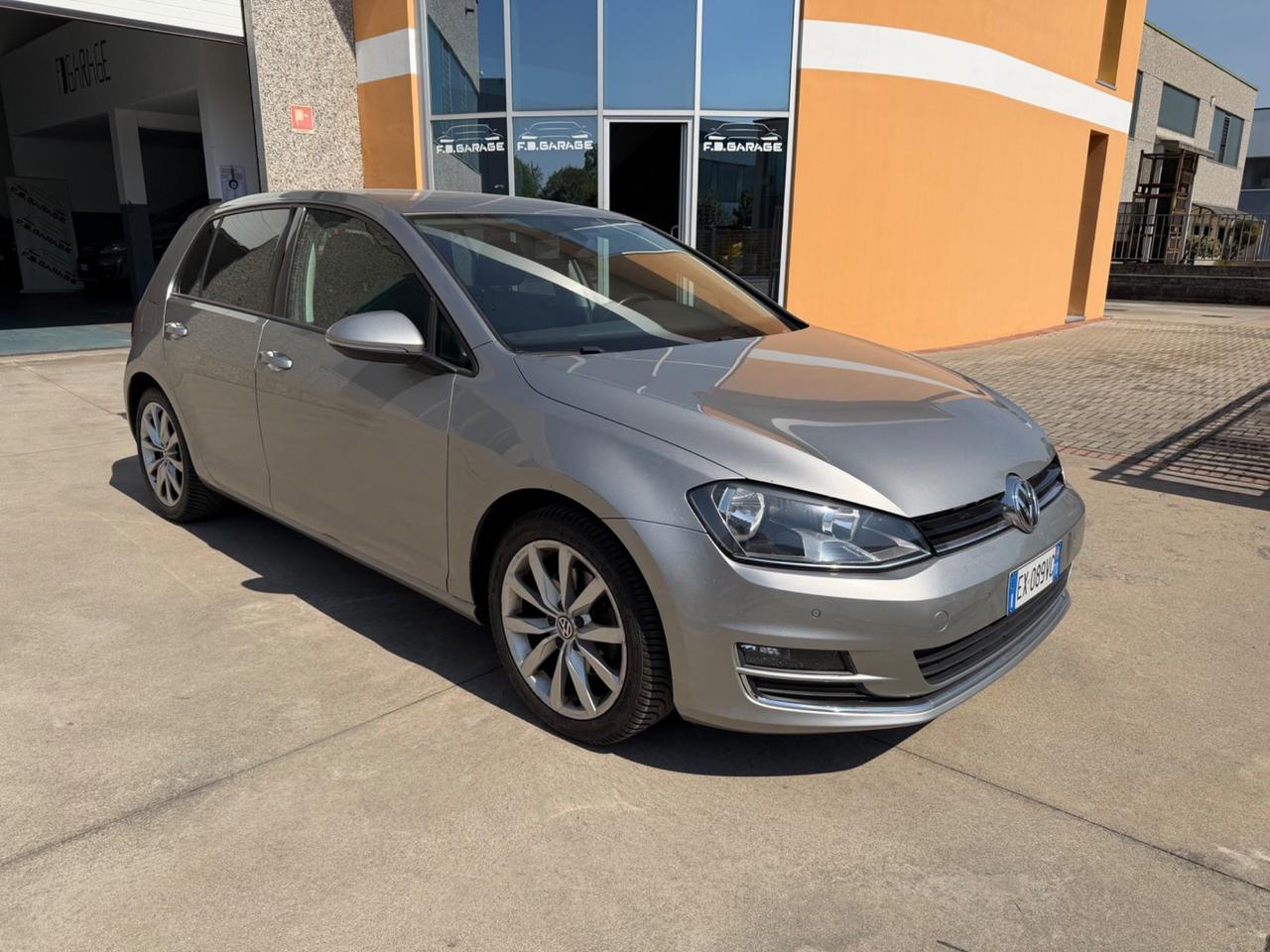 Volkswagen Golf 2.0 TDI DSG 5p. Highline BlueMotion Technology