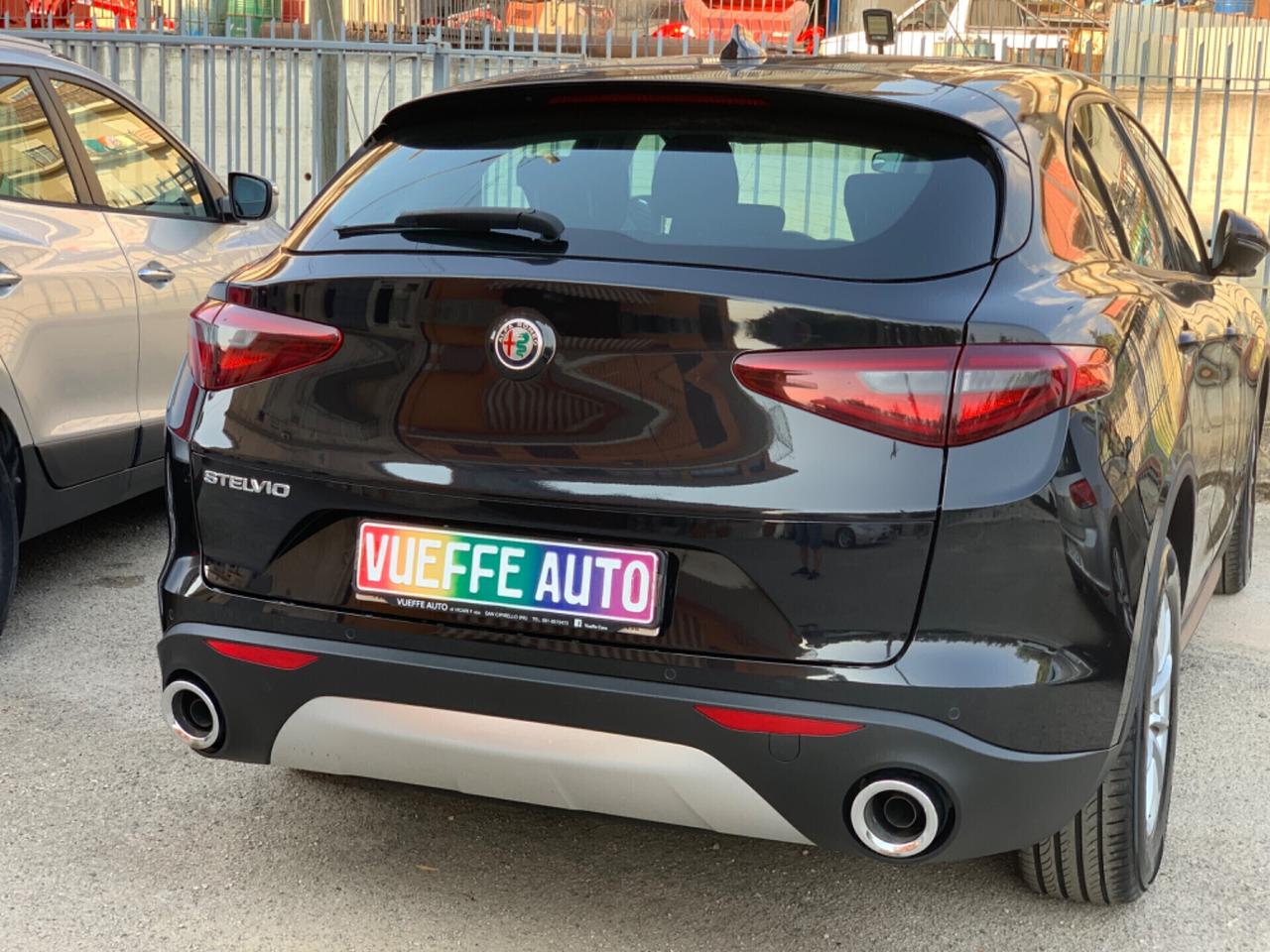 Alfa Romeo Stelvio 2.2 Turbodiesel 190 CV AT8 RWD Business