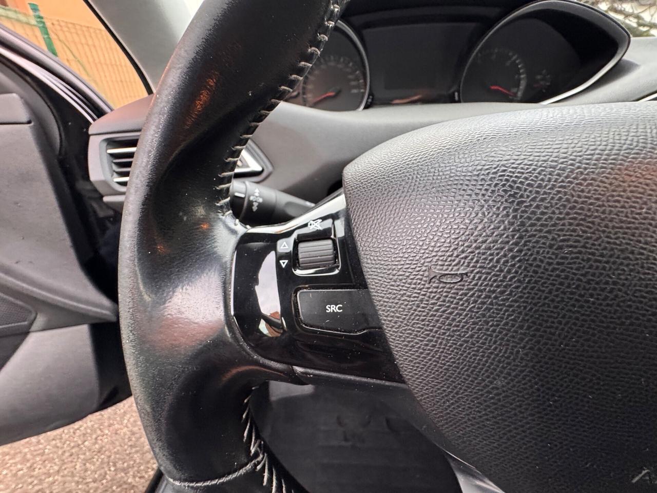 Peugeot 308 BlueHDi 130 S&S SW Allure