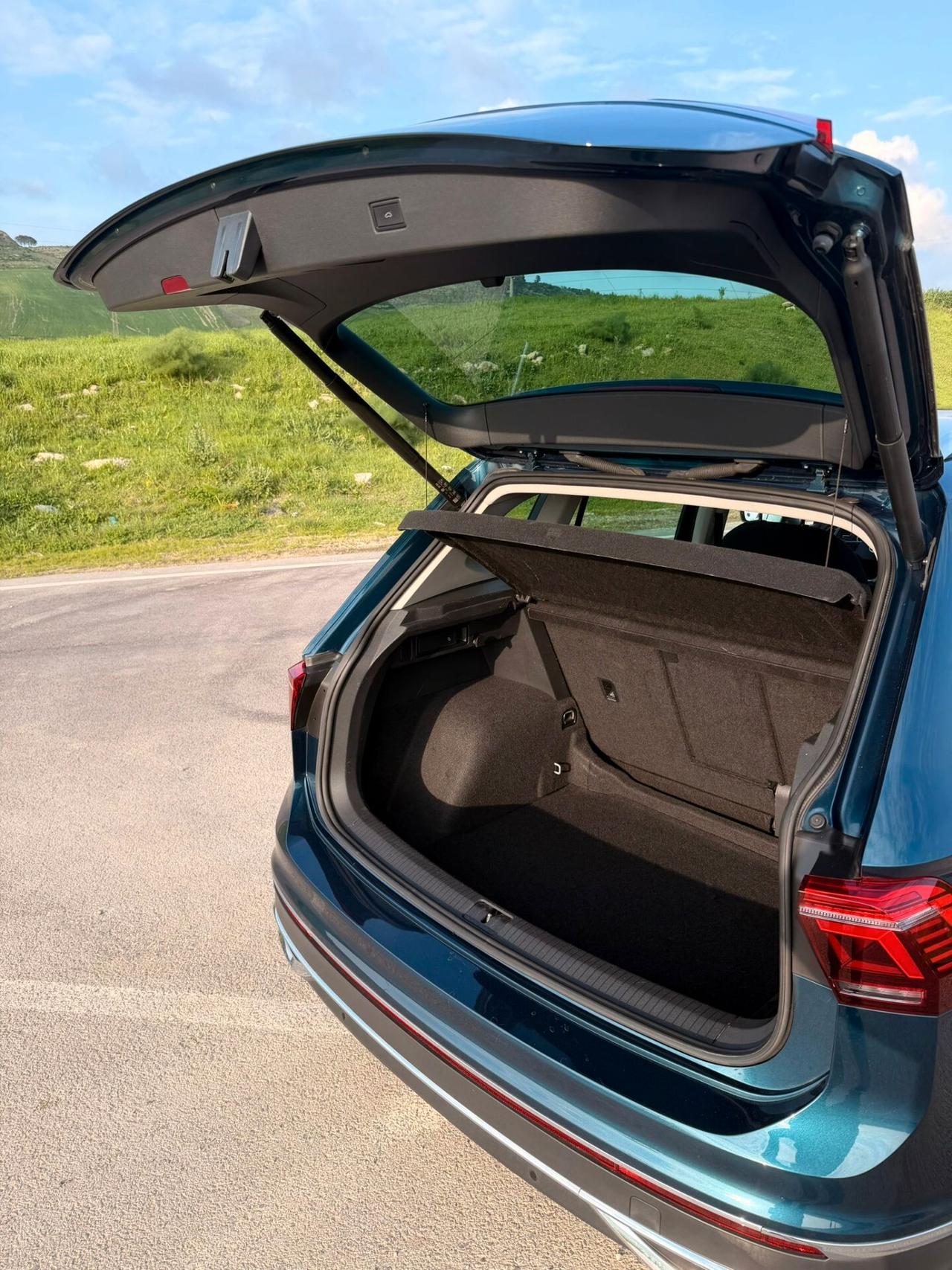 Volkswagen Tiguan 2.0 TDI 150 CV SCR DSG Elegance IVA ESPOSTA