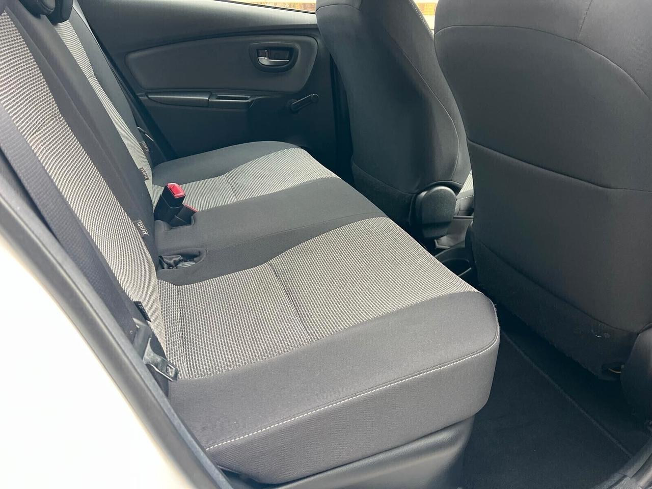 TOYOTA YARIS 1.5 HYBRID STYLE 5P NEOPATENTATI