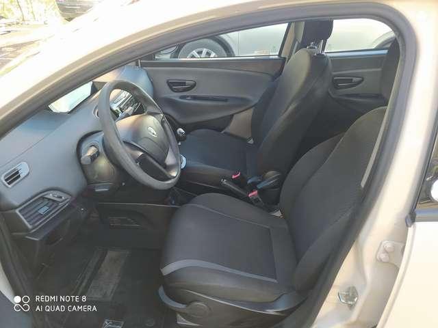 Lancia Ypsilon Ypsilon III 1.2 Silver ecochic Gpl 69cv