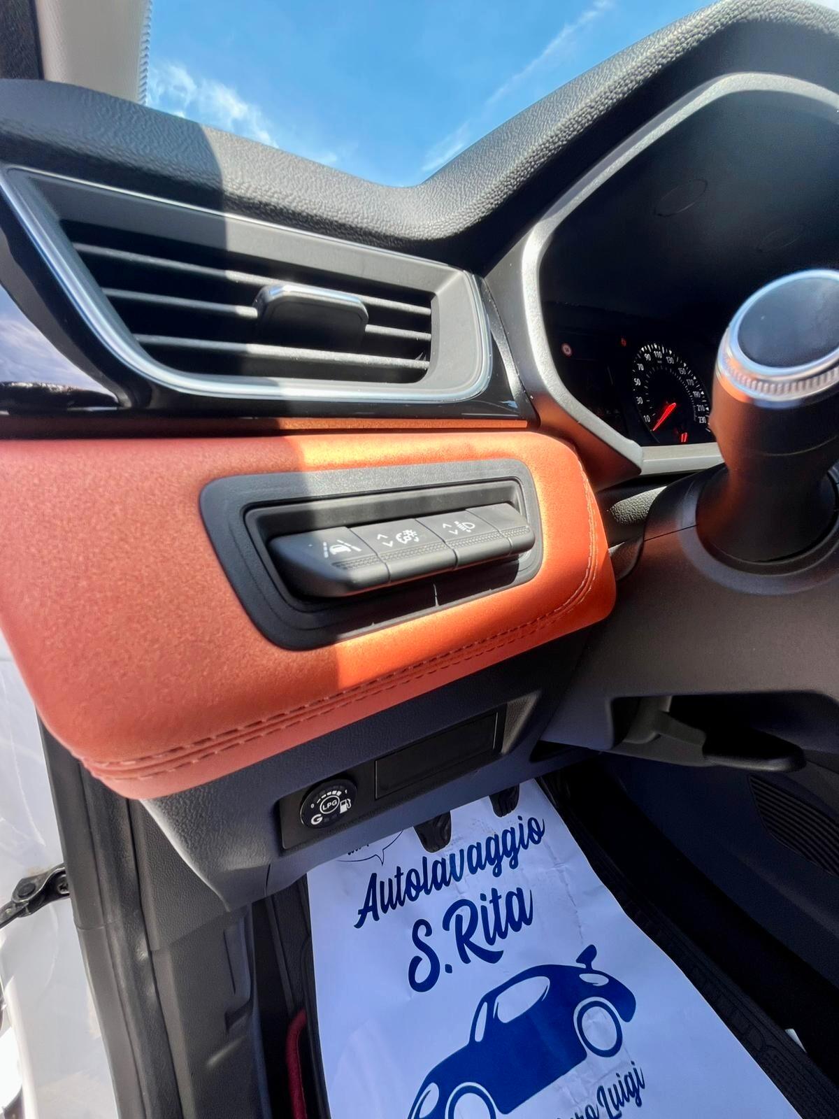 Renault Captur TCe 100 CV GPL FAP Business