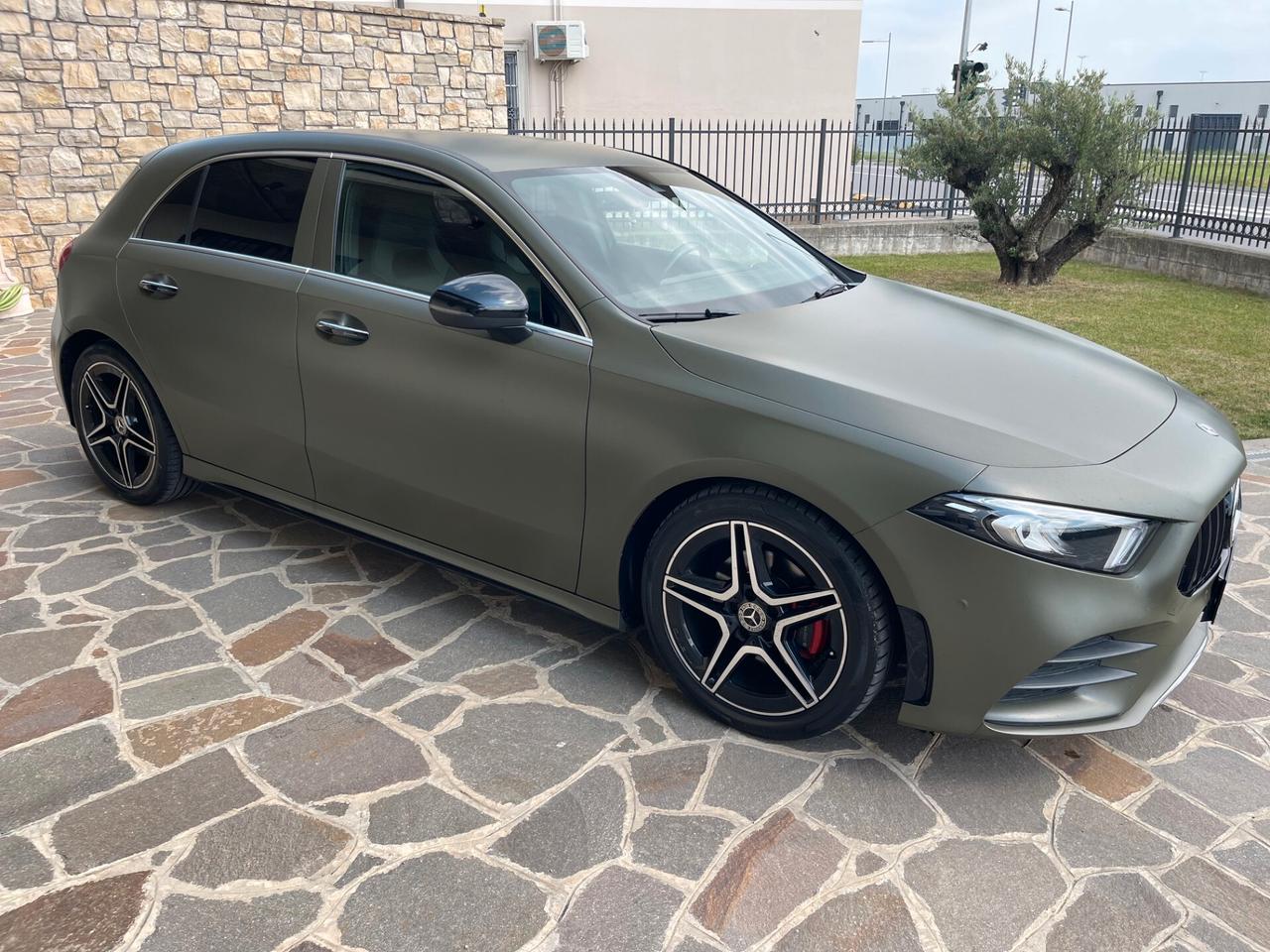 Mercedes-benz A 180 Automatic Premium AMG