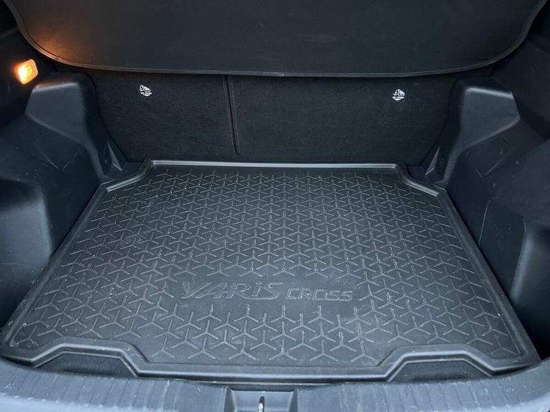 Toyota Yaris Cross Yaris Cross 1.5 Hybrid 5p. E-CVT AWD-i Trend