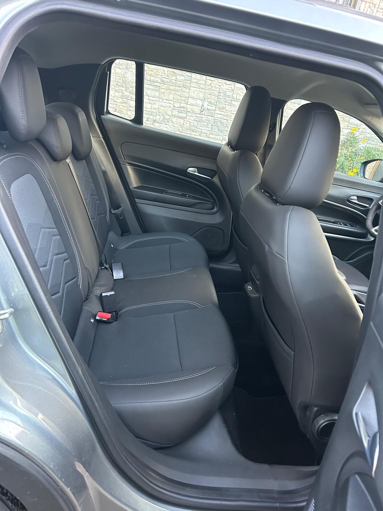 Jeep Avenger 1.2 Turbo 100 CV MHEV Altitude