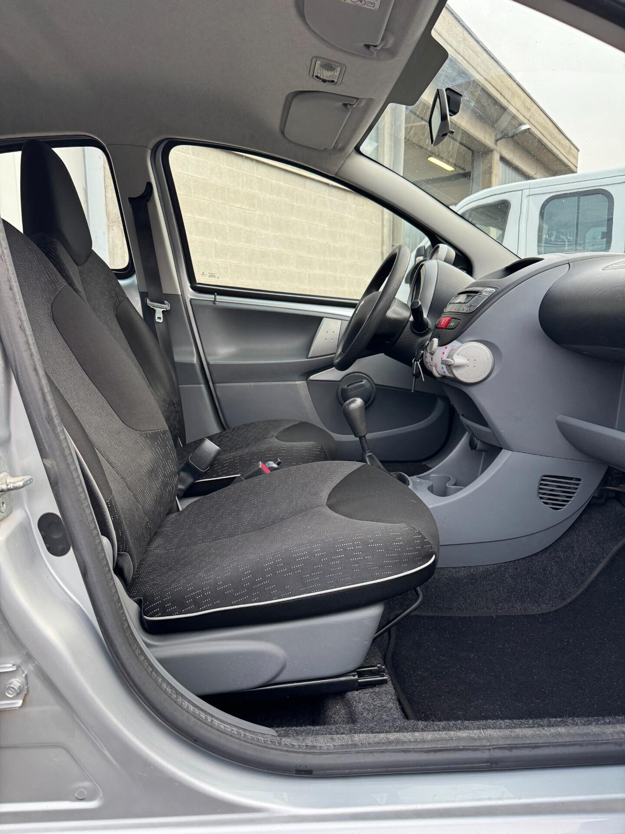 Peugeot 107 1.0 50kW 5P Benz E5 Allure