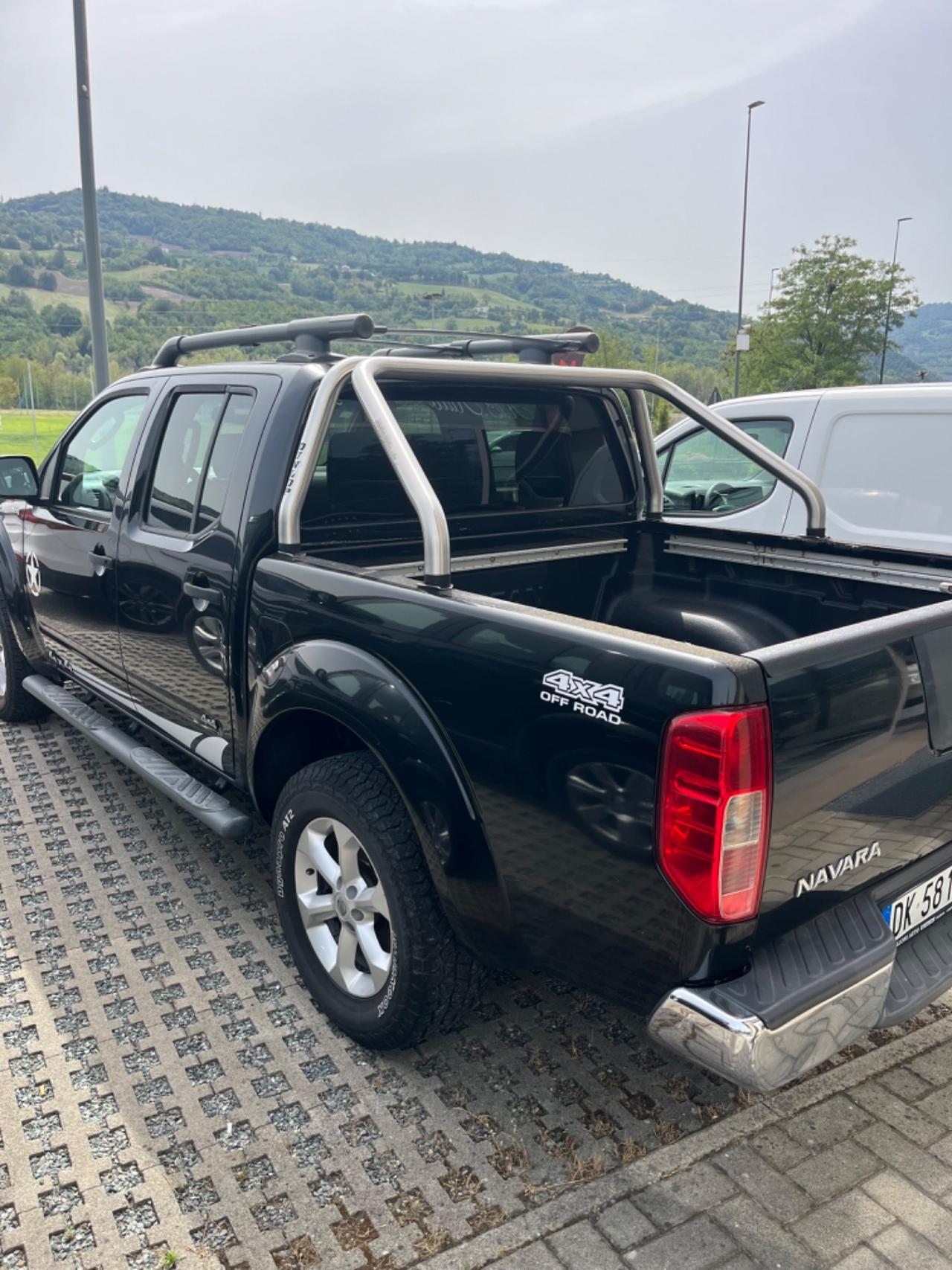 Nissan Navara 2.5 dCi 4 porte Double Cab Sport