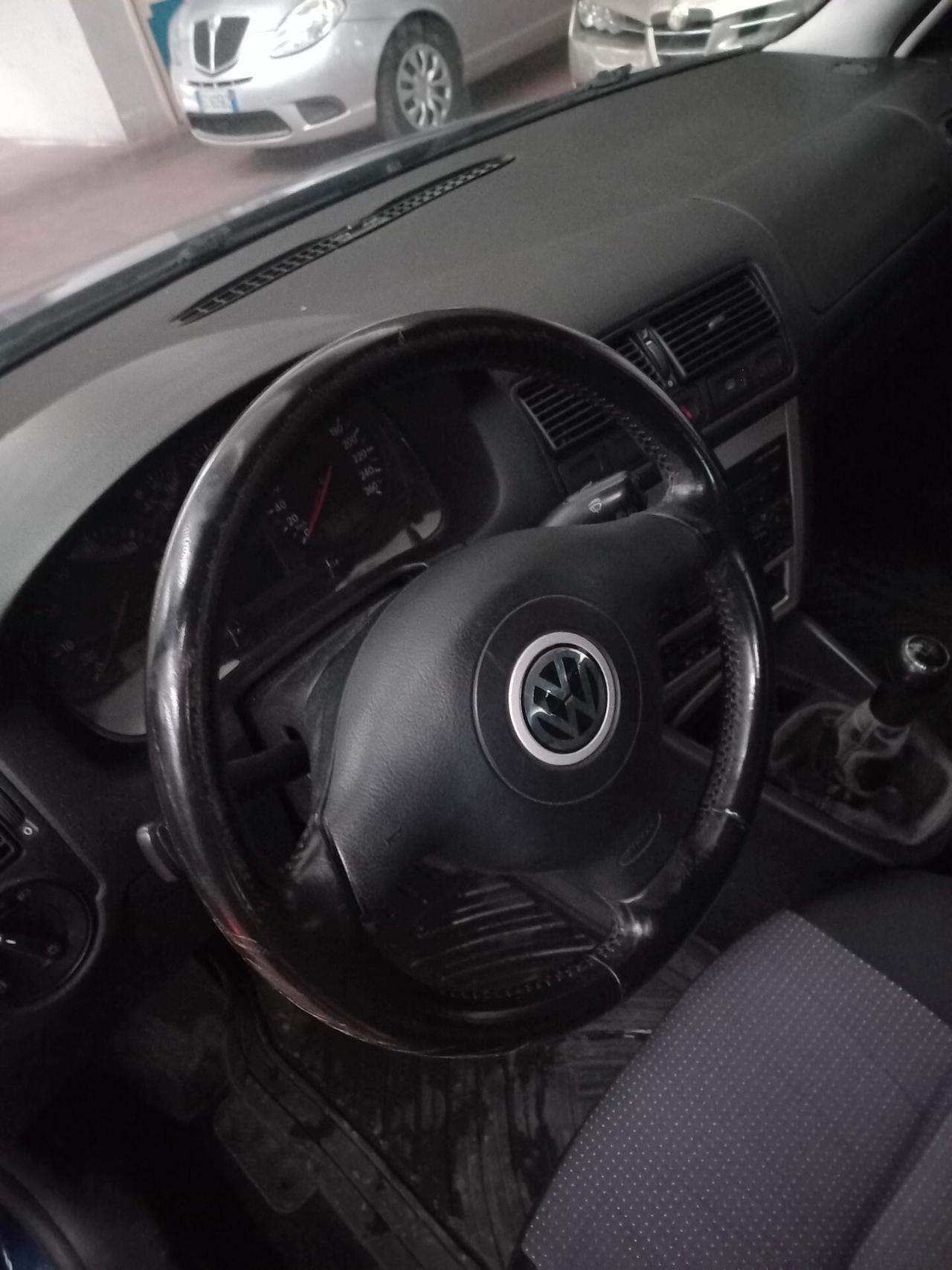 Volkswagen Golf 1.6 16V cat 5 porte Highline