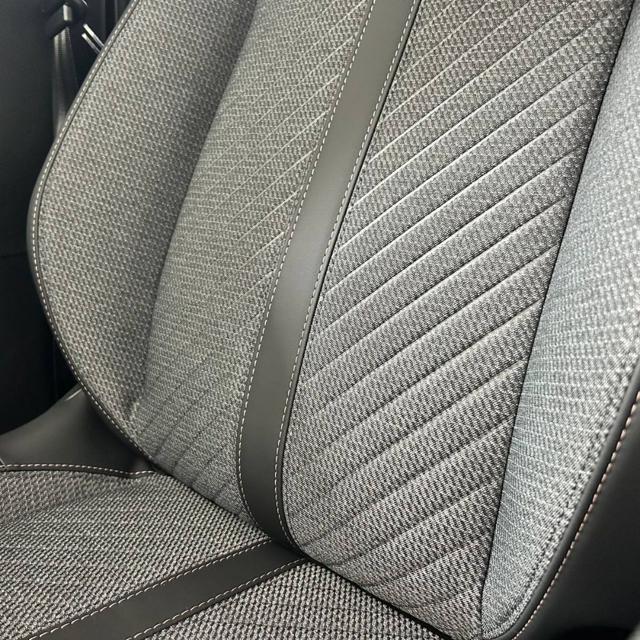 PEUGEOT 2008 PureTech 100 S&S Allure VISION PACK & DRIVE ASSIST