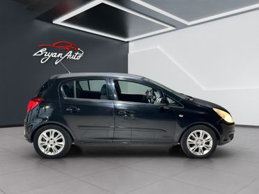 Opel Corsa 1.2 COSMO 5P GPL