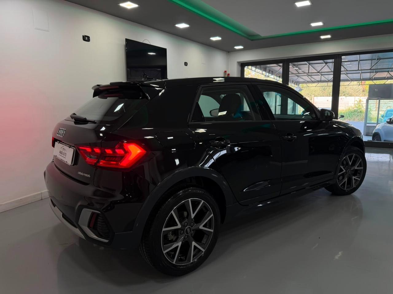Audi A1 allstreet 30 TFSI S tronic Identity Contrast