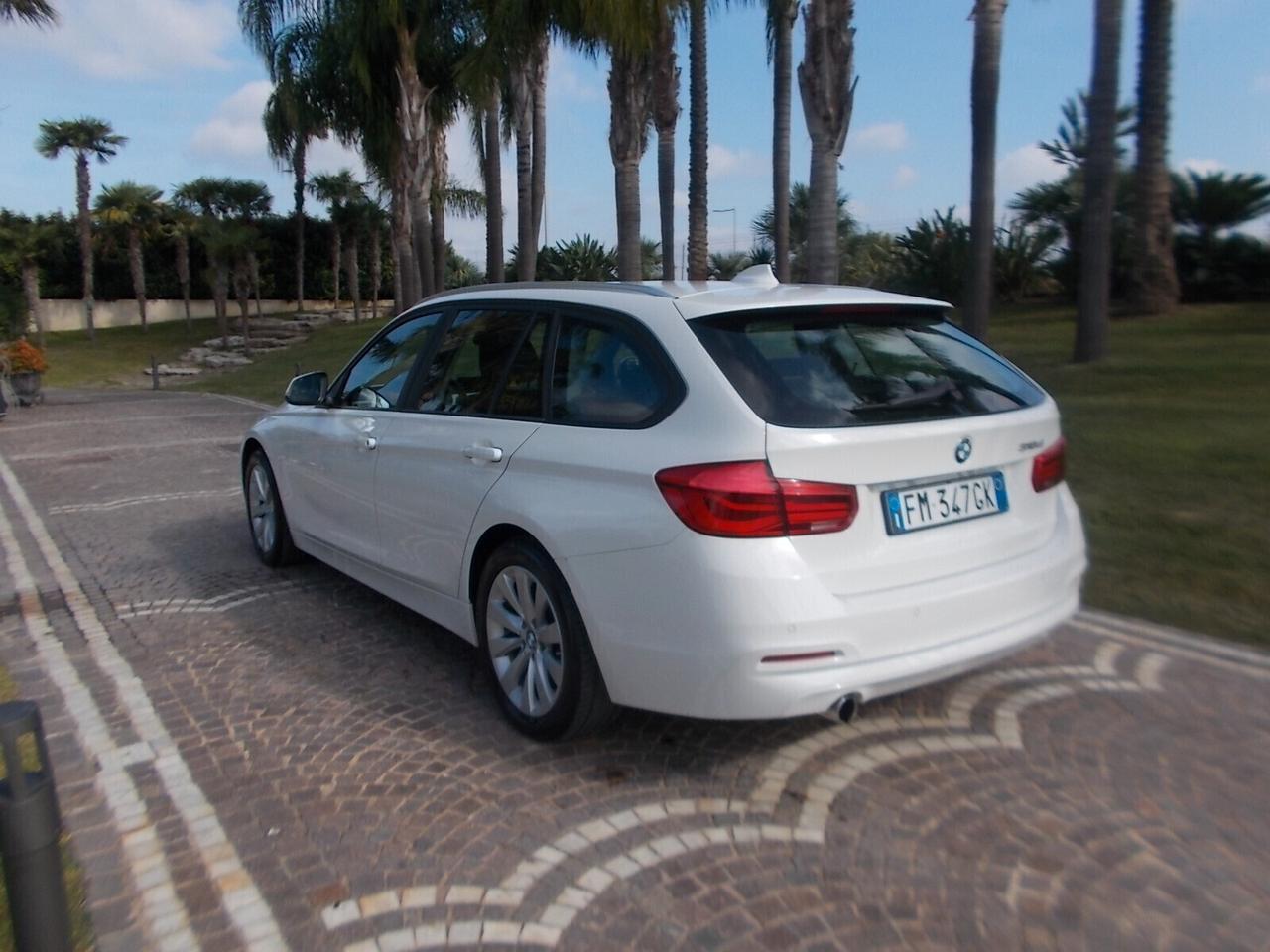 Bmw 318d Touring 150cv Aut. *FULL OPT.* da VETRINA