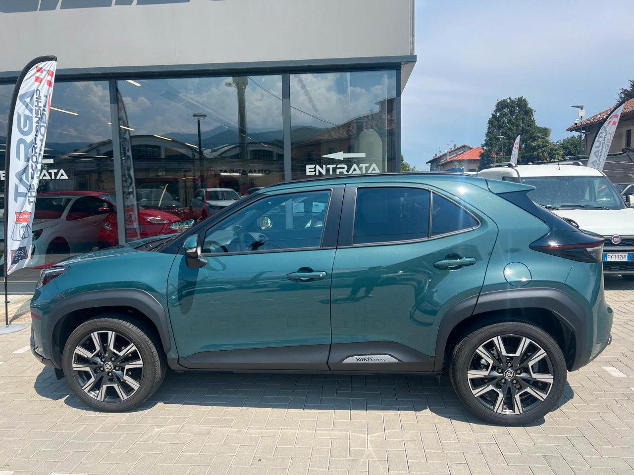 Toyota Yaris Cross 1.5h Lounge fwd 130cv e-cvt