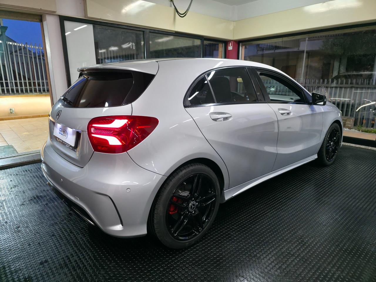 Mercedes-Benz Classe A 180d Automatic Premium 2016 UNICOPRIETARIO