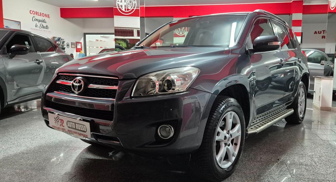 Toyota RAV 4 RAV4 2.2 D-4D 150 CV DPF Luxury