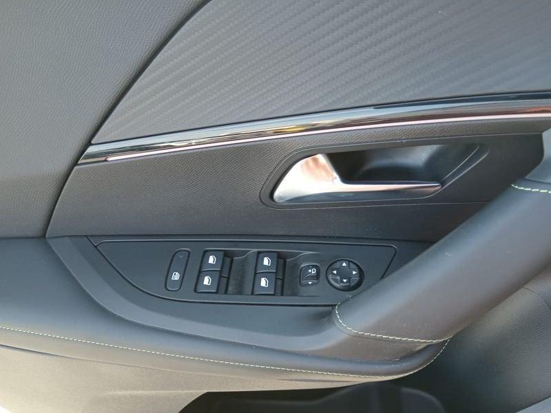 Peugeot 2008 PureTech 130 EAT8 GT S&S aut.