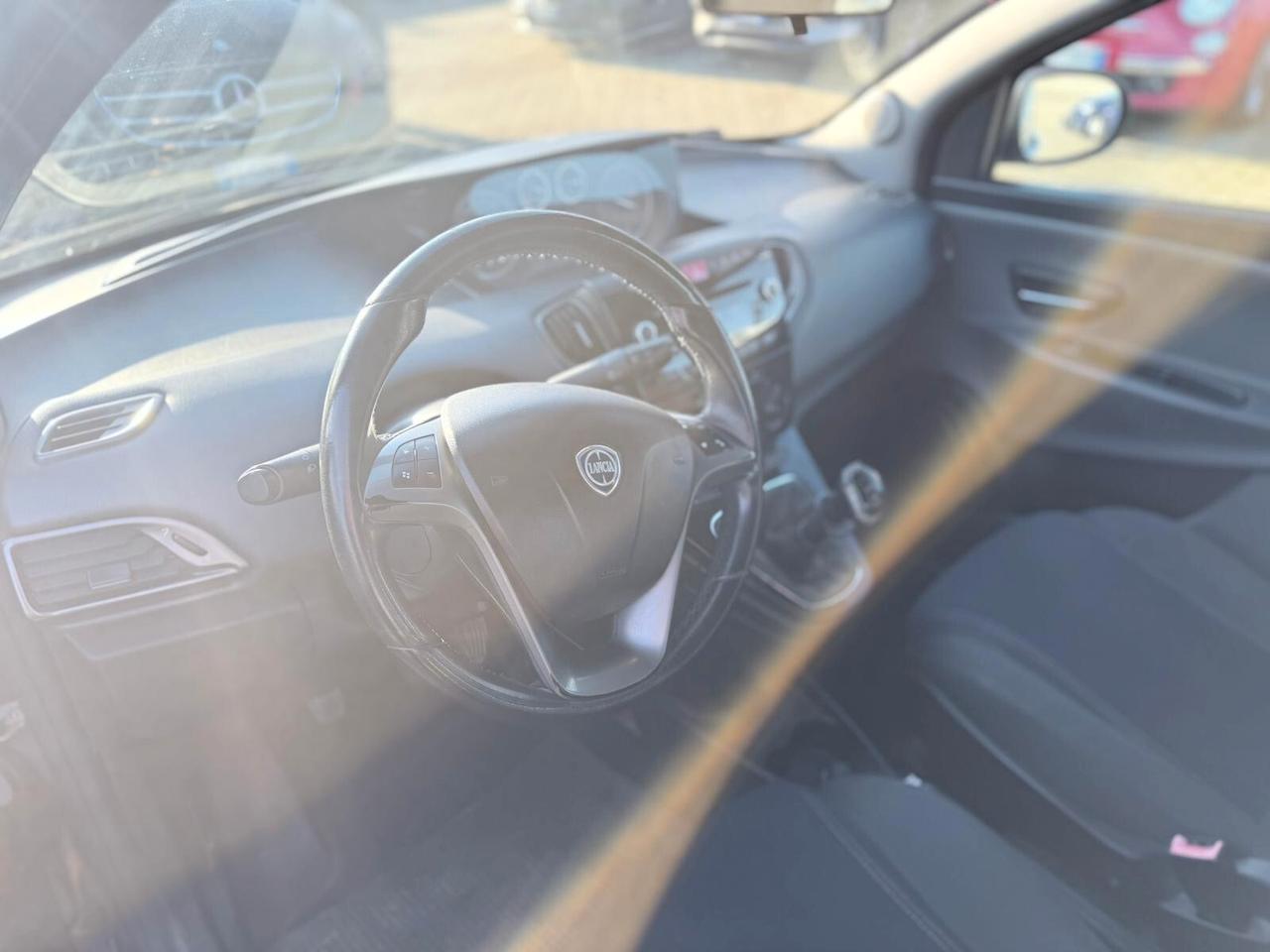 Lancia Ypsilon 1.2 BENZINA 2014 NEOP.