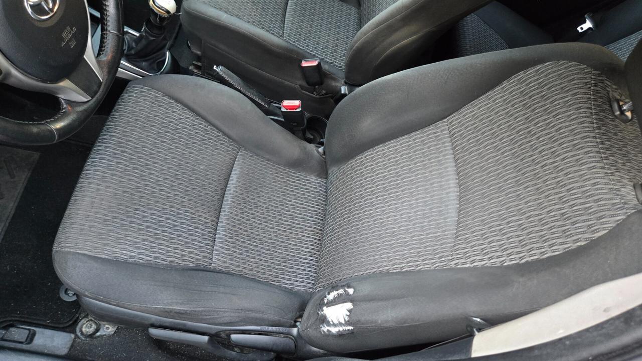 Toyota Yaris 1.0 5 porte Lounge