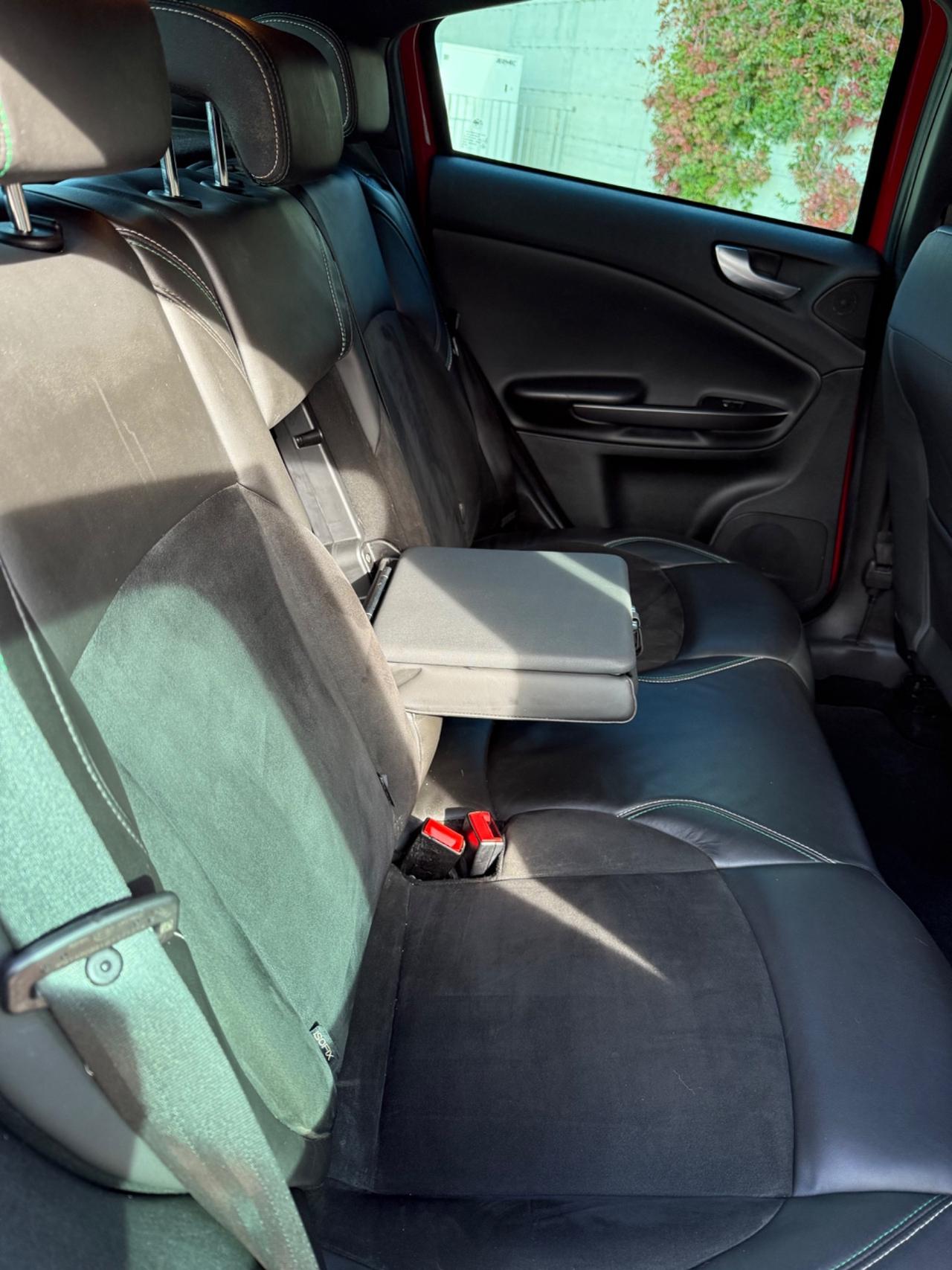 Alfa Romeo Giulietta 2.0 JTDm-2 150 CV QV Line