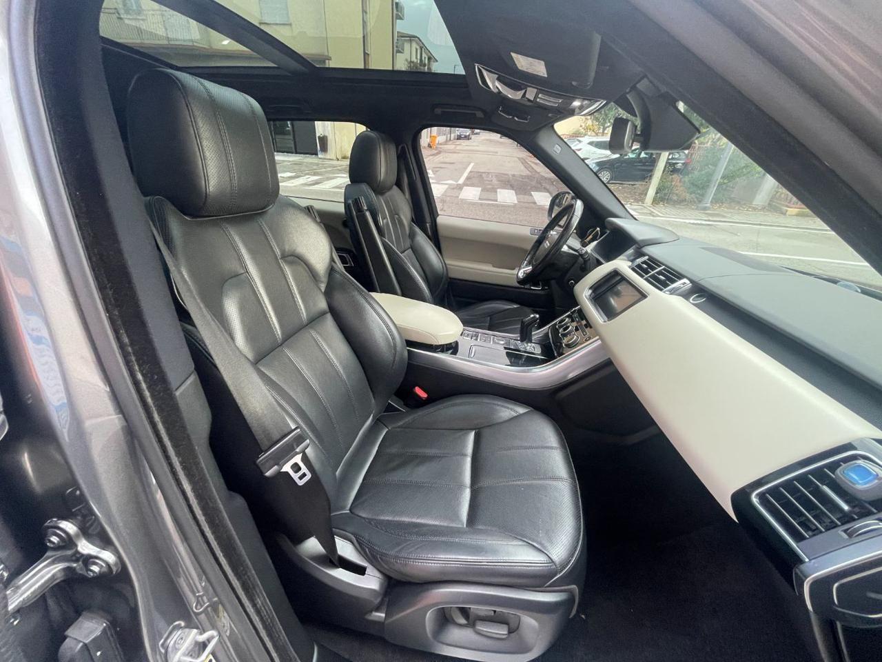 LAND ROVER Range Rover Sport 3.0 SDV6 HSE 4WD