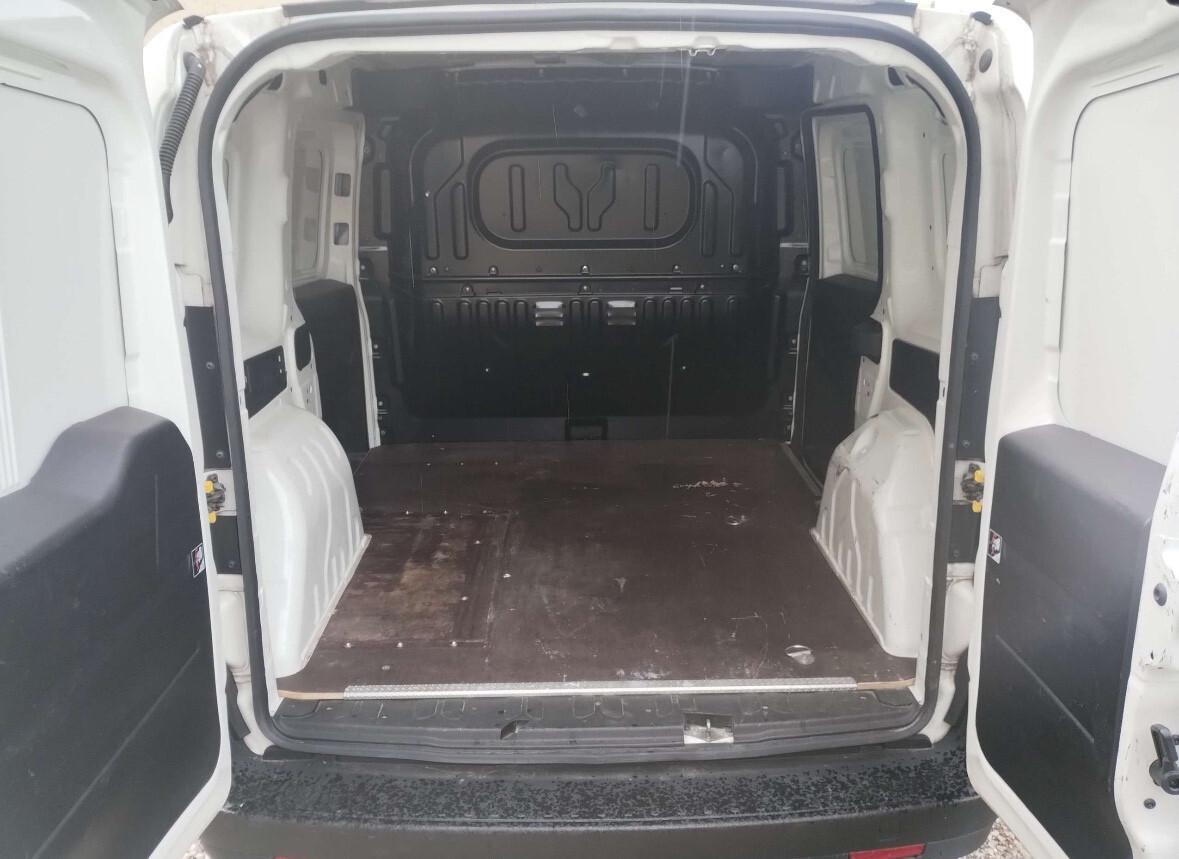Fiat Doblo Doblò 1.6 MJT 105CV PL-TN Cargo Maxi Lamierato SX