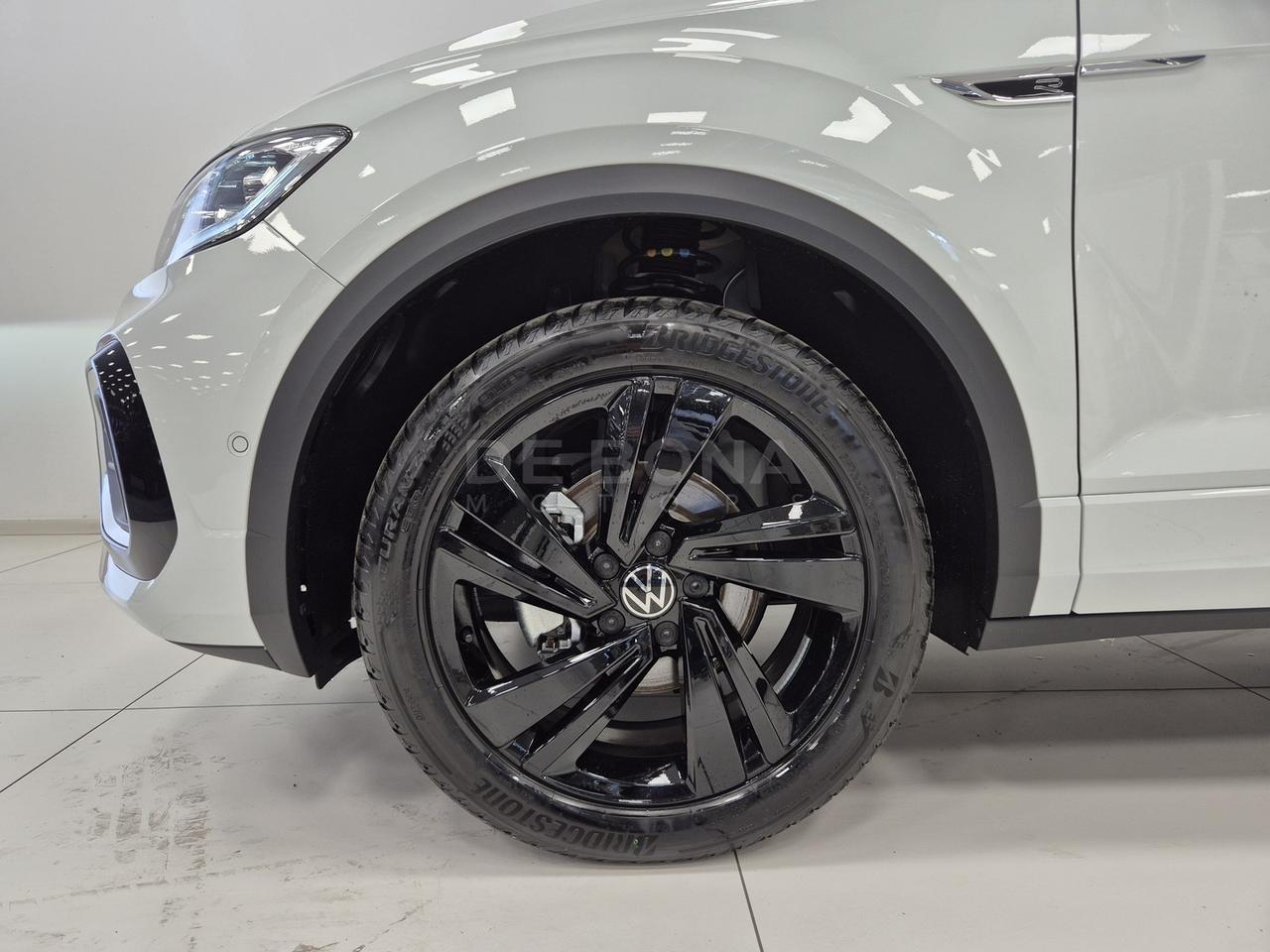 Volkswagen T-Roc 1.0 tsi r-line 115cv