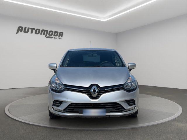 RENAULT Clio 75Cv 12 V Moschino life TCE