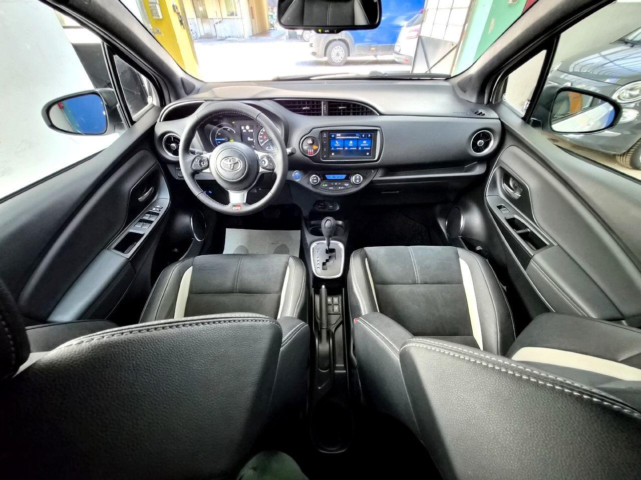 Toyota Yaris GR Sport 1.5 Hybrid