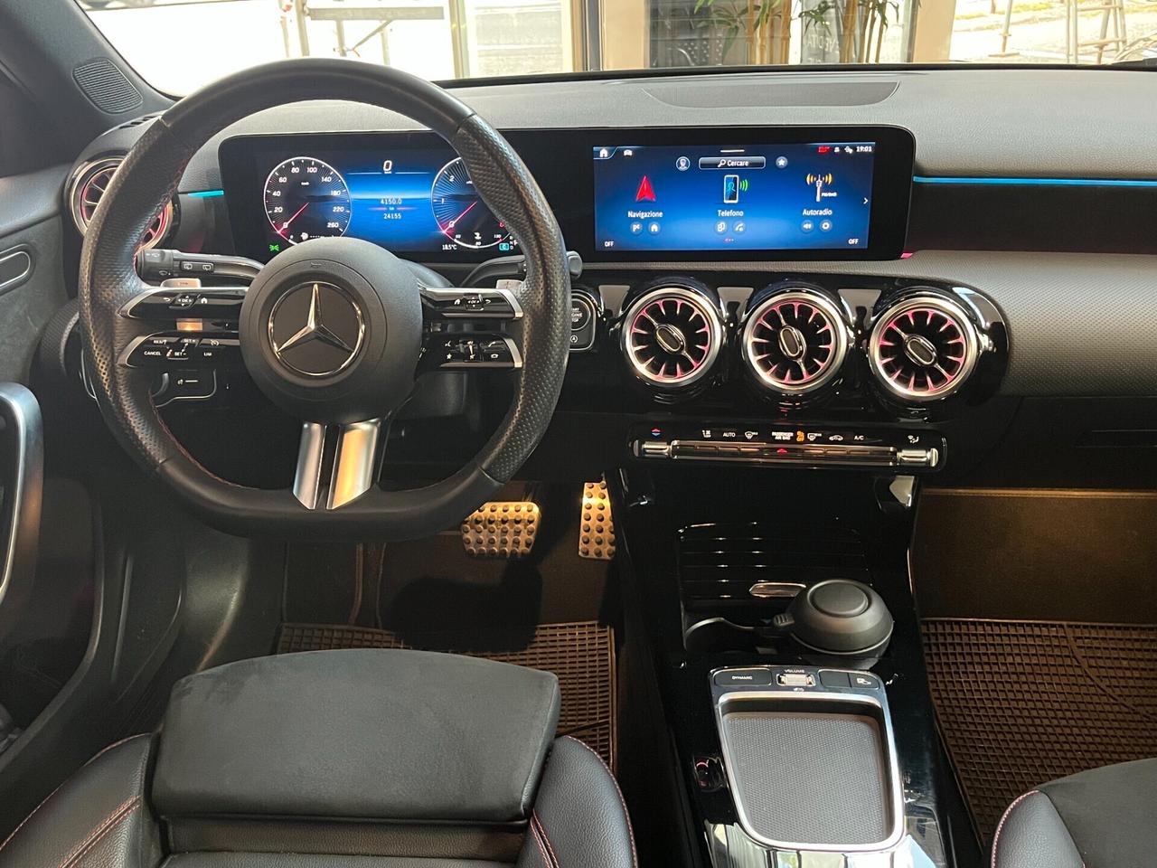 MERCEDES CLASSE A 180 D AMG LINE ADVANCED PLUS VIRTUAL CERCHI DA 18 AUTOMATIC NEOPATENTATI