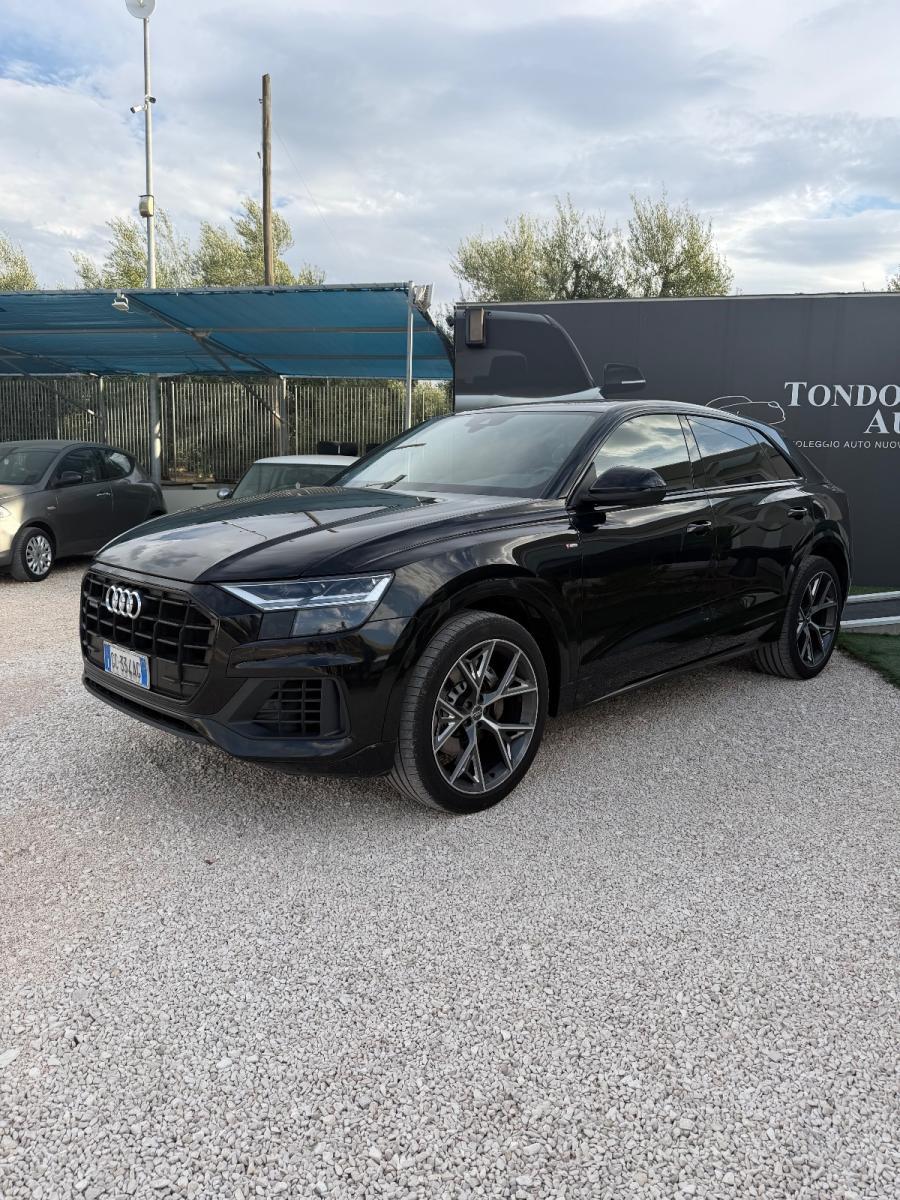 AUDI - Q8 - 50 TDI 286 CV quattro tiptronic Sport