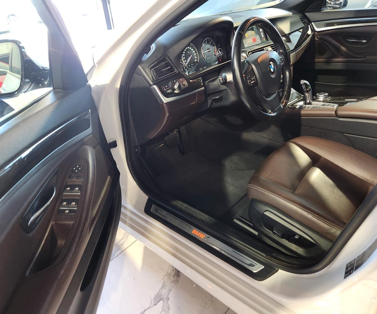 Bmw 520 520d xDrive Luxury